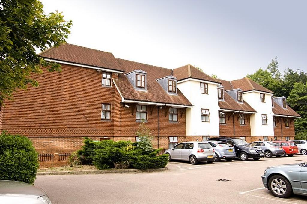 Premier Inn London Gatwick Airport South - London Road Κρόουλι Εξωτερικό φωτογραφία