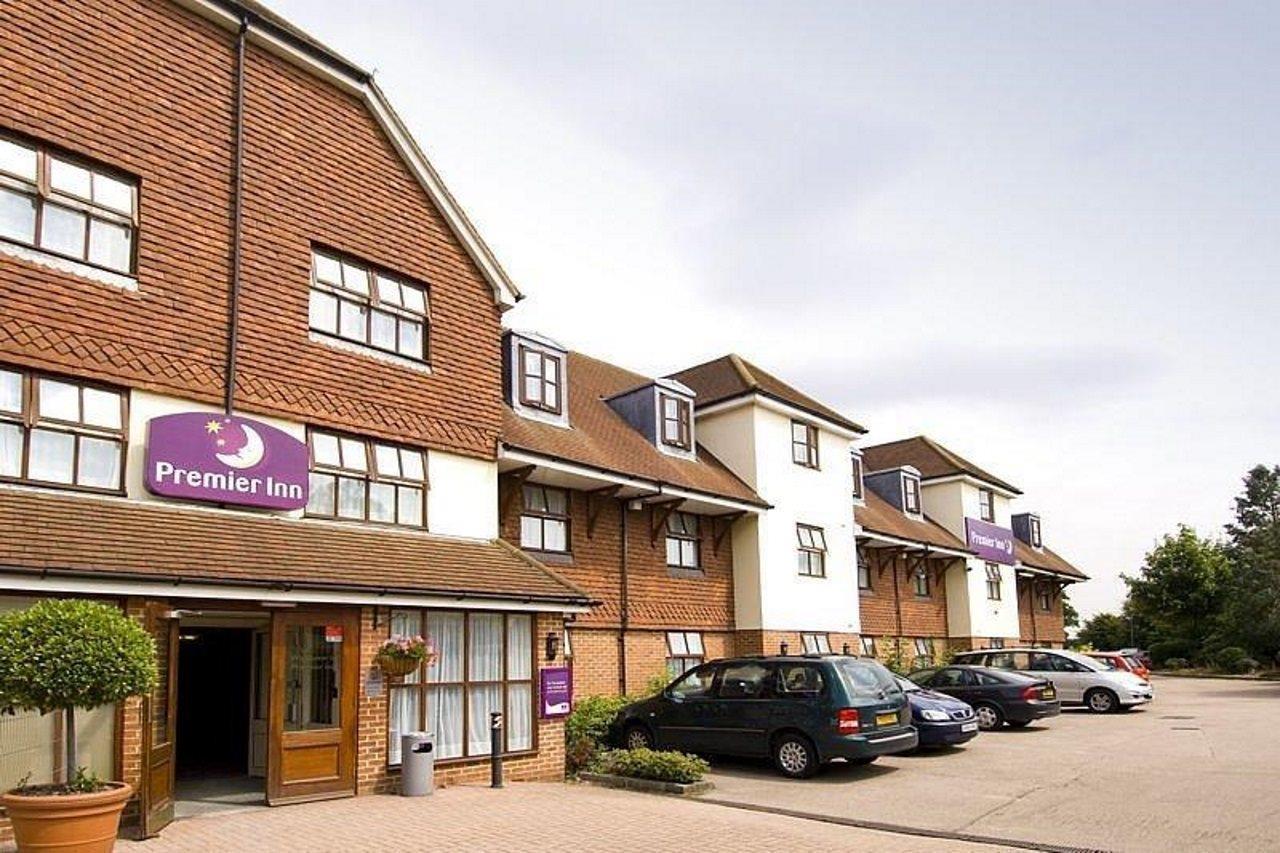 Premier Inn London Gatwick Airport South - London Road Κρόουλι Εξωτερικό φωτογραφία
